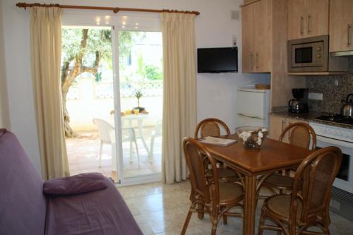 One-Bedroom Apartment 2 image 4