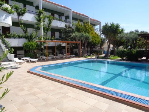Terinikos Sunny Garden Hotel & Junior Suites - image 5