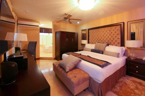 room detail thumbnail 0