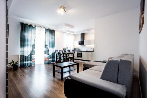 Apartment with Balcony image 7