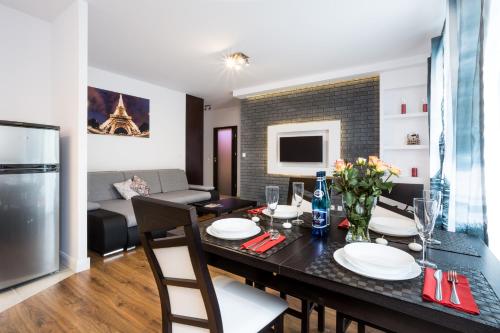 Apartment with Balcony room in Julia Apartments by Livermo Air Conditioning