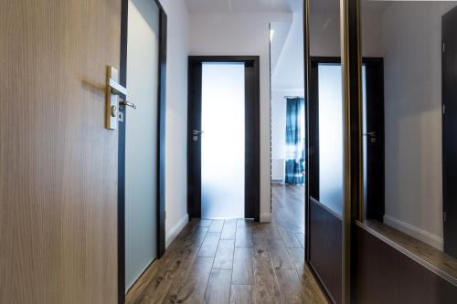 Apartment with Balcony image 3
