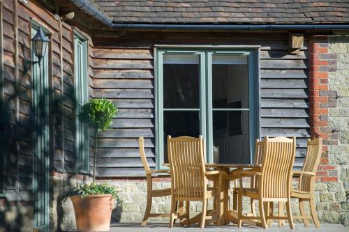 Létesítmények, Cowdray Holiday Cottages in Easebourne
