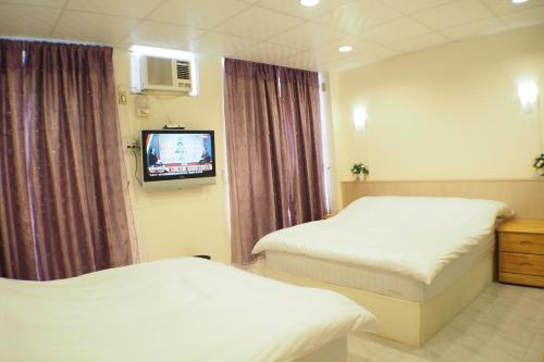 Sun Moon Star Hostel Chiayi