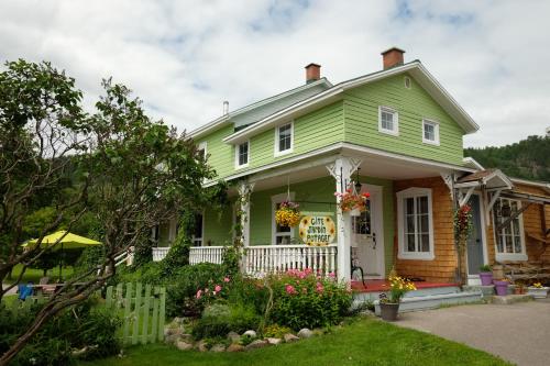 Ferme Jardin Potager - Accommodation - Sainte-Rose-du-Nord