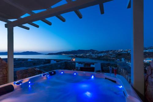 Hot tub, Cape Mykonos in Mykonos