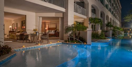 Sandals Royal Bahamian All Inclusive - Couples Only