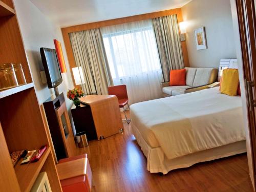 Superior Queen Room image 3