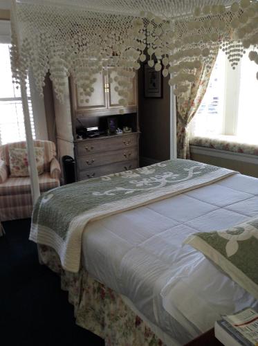 My Rosegarden Guest Rooms in Richmond District