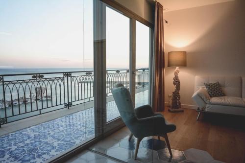 Queen Suite with Sea View