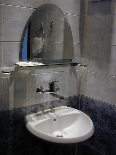 Family Hotel Familya - image 2