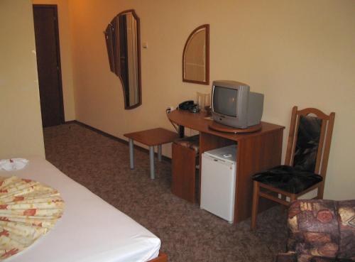 Family Hotel Familya - image 11