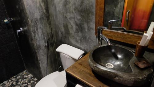 Semimpi Basecamp – Kerobokan, ID