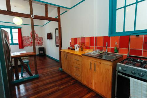 紫色檸檬之家酒店 (Casa Violeta Limon) in 瓦爾帕萊索市中心