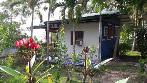 Casa de la Playa Beach Resort Room Type - Cliffside Villa with Air Conditioning
