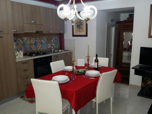 Bếp, La casetta di Tilde in Termini Imerese