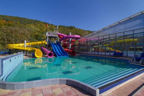 Complex Balnear Cozia - image 7