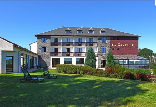 Hôtel La Gazelle - Hotel - Besse-et-Saint-Anastaise
