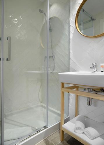 NQN Aparts & Suites - image 7