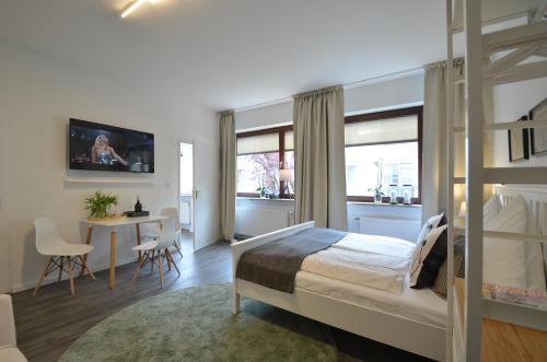 Deluxe Apartment image 8