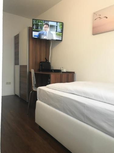 1 twin bed