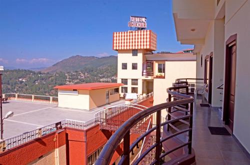 Hotel Shikhar & Restaurant in المورا
