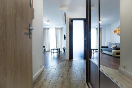 Deluxe Apartment with Balcony room in Julia Apartments by Livermo Air Conditioning