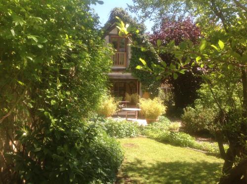 Au Fond du Jardin Maison d'hôtes - Chambre d'hôtes - Saint-Saëns