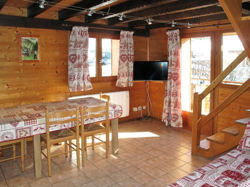 Apartment Le Petit Savoyard - CHL403