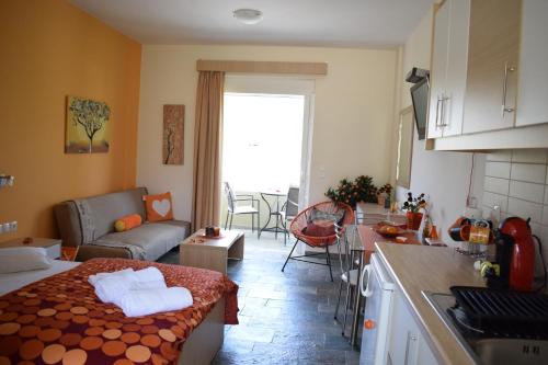 To Livadi Room Type - Studio Sea View (2 adults)