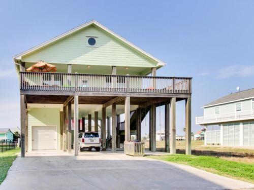 Pelican View in Bolivar Peninsula, USA