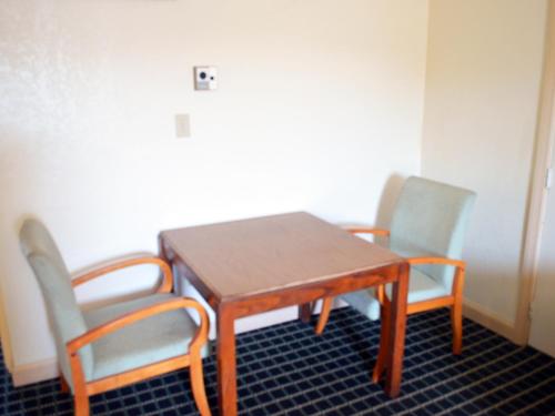 Cerca Del Mar Motel 2