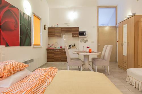 Apartments Inspiration - image 2