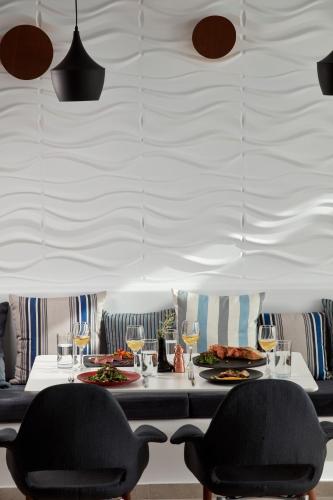 Absolute Mykonos Suites & More - image 10