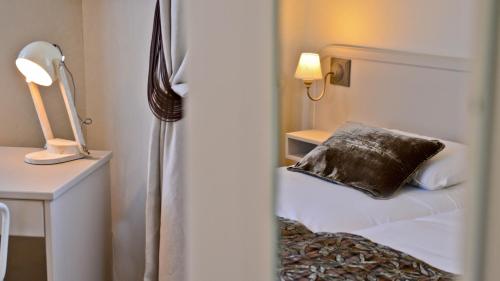 Logis Hôtel les Bains de Secours