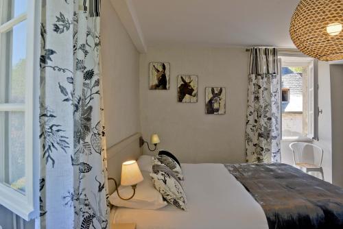 Logis Hôtel les Bains de Secours