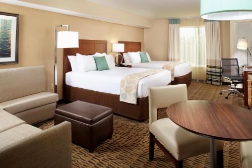 Shower, Hawthorn Suites by Wyndham Wheeling Triadelphia at Highlands in Triadelphia (WV)