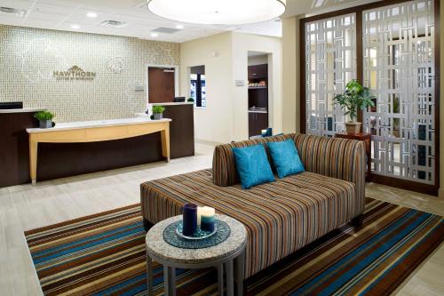 Hawthorn Suites by Wyndham Wheeling at The Highlands - main image