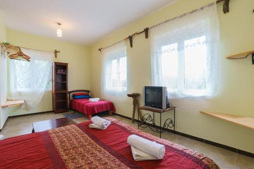 Triple Room with Garden View room in Yoga & Apartment Zlata Oliva