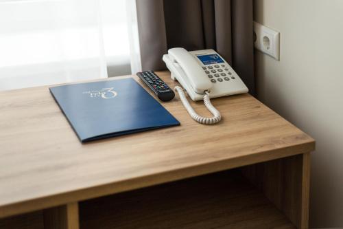 Standard Double or Twin Room image 10