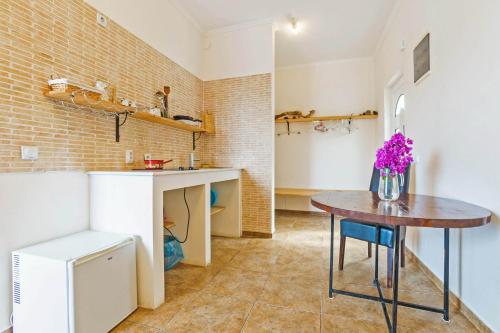 Triple Room with Mountain View room in Yoga & Apartment Zlata Oliva