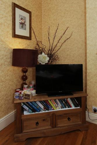 Donnybrook Hall - image 4