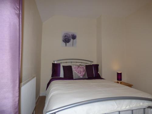 Birdholme House - image 3