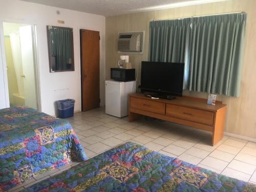 Skylark Resort Motel in Wildwood, USA
