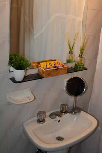 Bathroom, Argenta Apart Hotel in Trelew