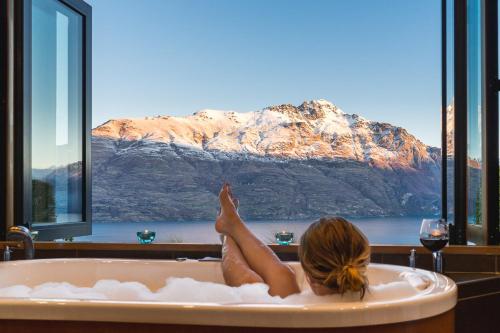 Azur Lodge
