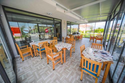 Étterem, Asil Apart Otel in Burhaniye