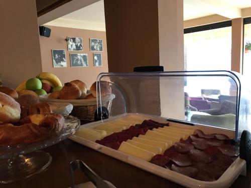 餐饮, Heartland City B&B in 图兹拉