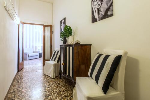 Rialto Design Boutique Apartment - image 13