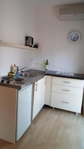 Villa Dobre Vode - image 9